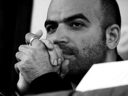 Roberto Saviano - Vieni via con me