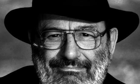 Umberto Eco su Facebook. Chi si nasconde dietro il profilo?