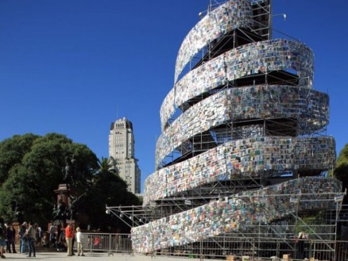 Buenos Aires: la Torre di Babele di libri in regalo 