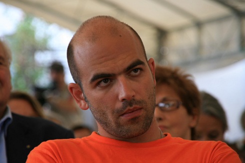 Roberto Saviano ancora autore Mondadori. O no?