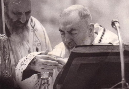 In libreria "Diavolo di un Santo-La fantastica storia di Padre Pio" di Bruno Magno