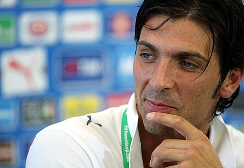 numero uno libro confessione gigi buffon