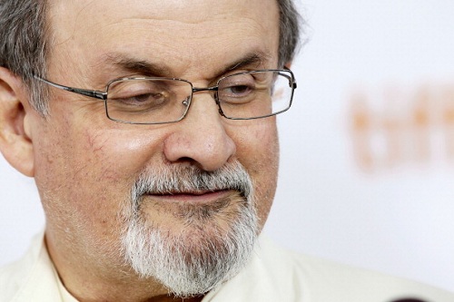 Salman Rushdie: esce oggi l'autobiografia