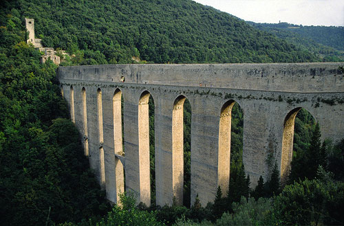In arrivo guida shock sui suicidi dal Ponte delle Torri?