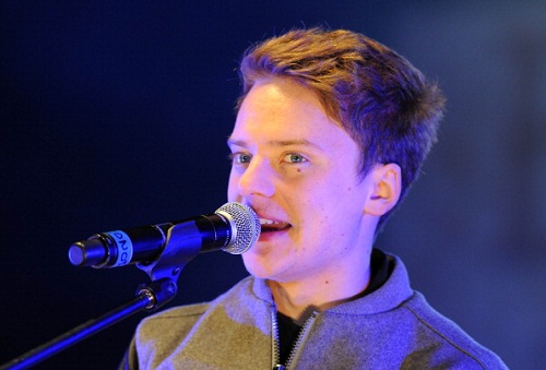 Conor Maynard 100% Unofficial: biografia per tutte le fan