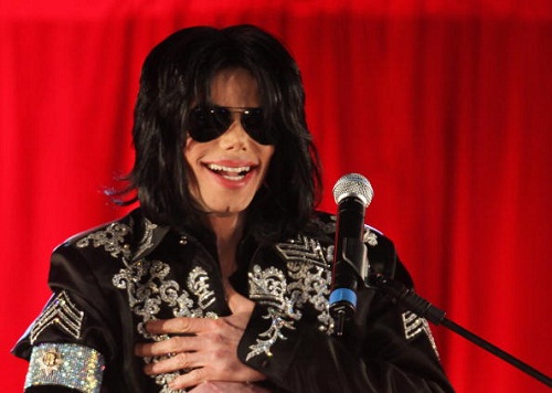 Michael jackson arriva biografia amico costumista